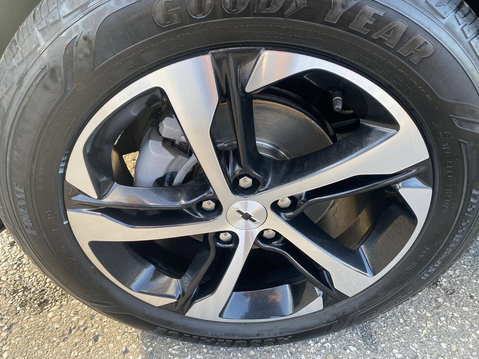 Certified 2024 Chevrolet Trax RS w/ Driver Confidence Package FWD image 13