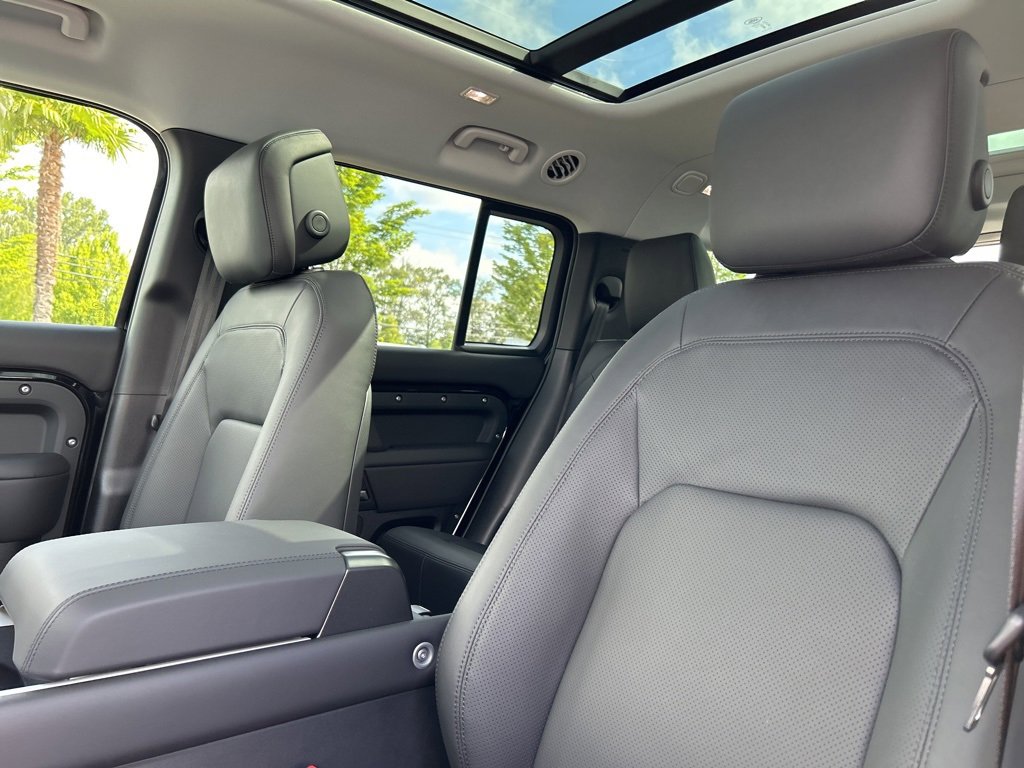 New 2025 Land Rover Defender 130 S image 14