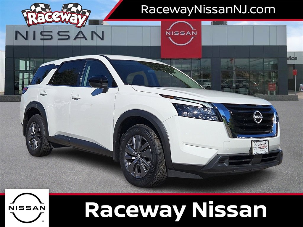 Used 2024 Nissan Pathfinder S