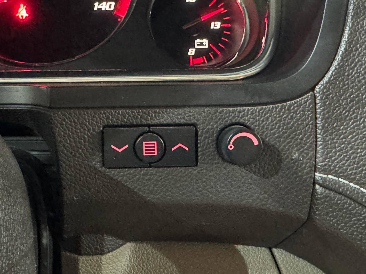 Used 2014 GMC Acadia Denali AWD/4WD image 25