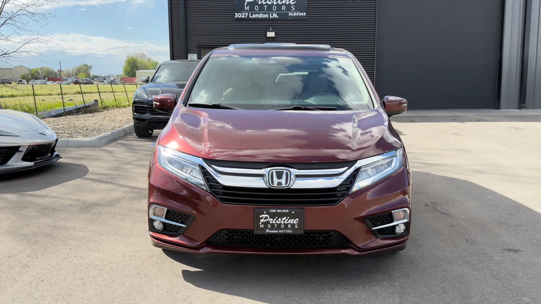 Used 2018 Honda Odyssey Elite image 3