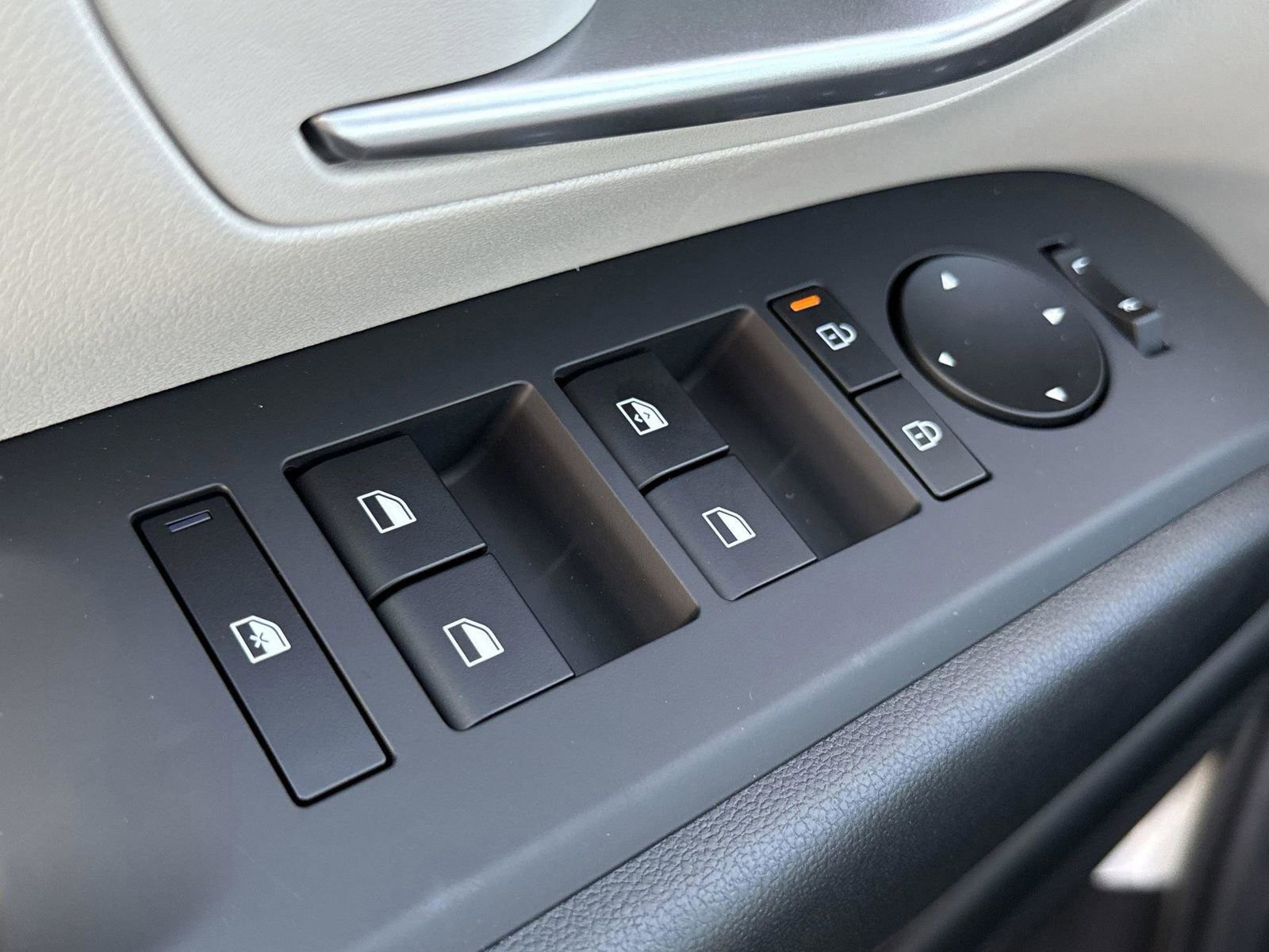 New 2026 Hyundai Tucson SE image 12