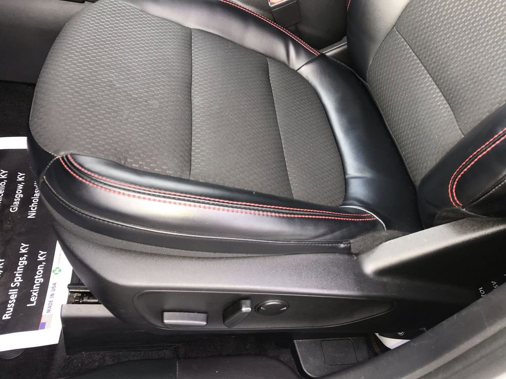 Used 2023 Ford Escape ST-Line AWD/4WD image 12