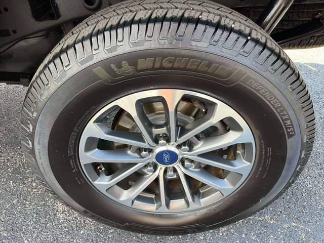 Used 2018 Ford F150 XLT w/ Equipment Group 302A Luxury AWD/4WD image 12