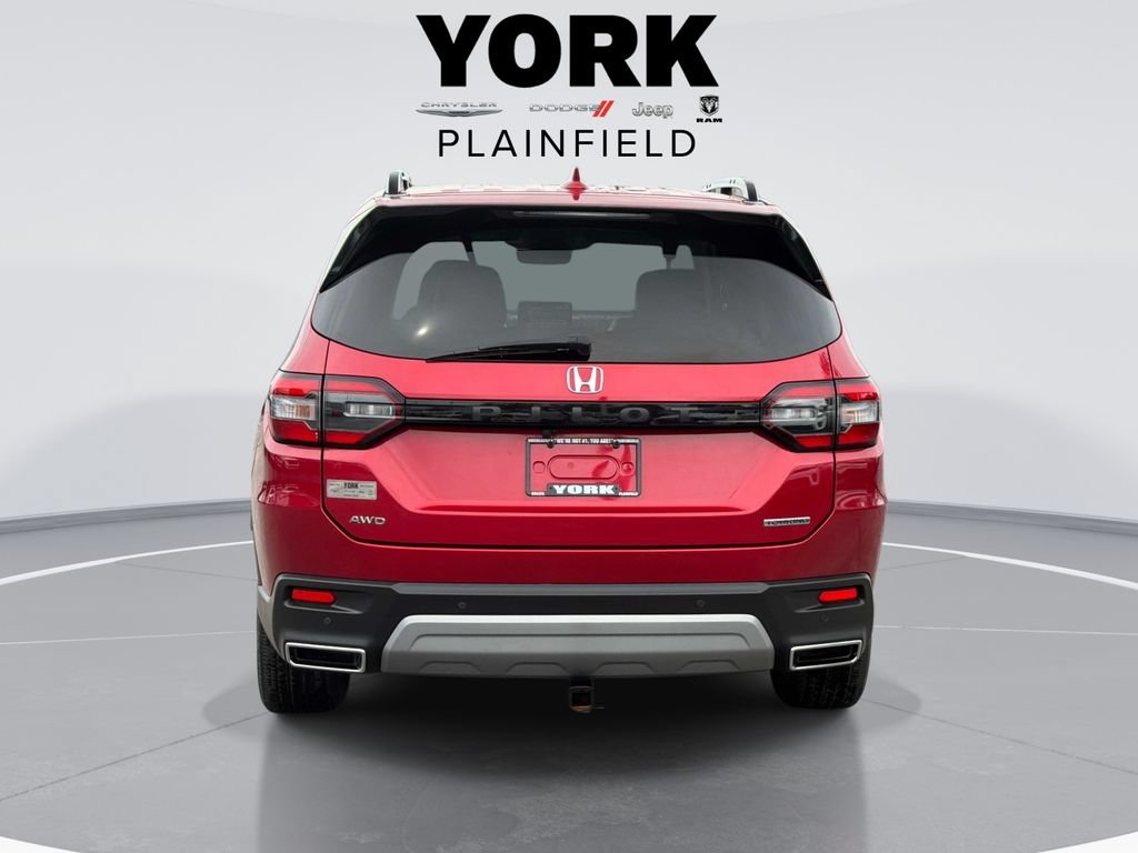 Used 2024 Honda Pilot Touring image 6