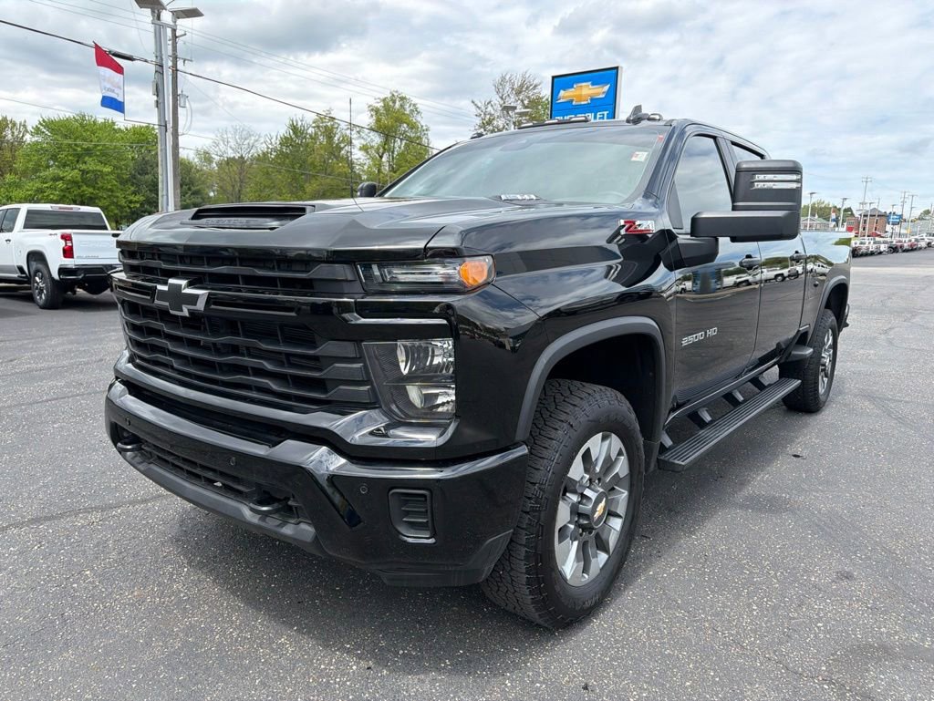 Used 2025 Chevrolet Silverado 2500 Custom w/ Custom Value Package AWD/4WD image 30