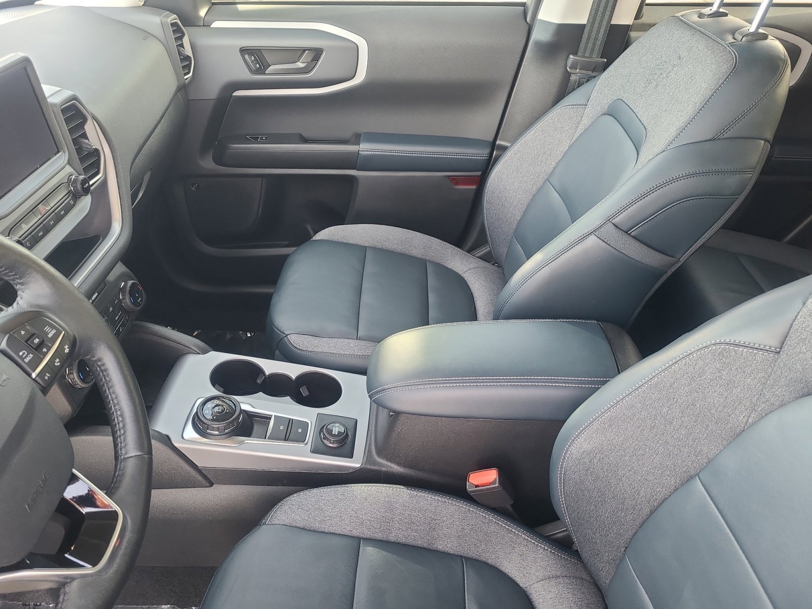 Certified 2023 Ford Bronco Sport Outer Banks w/ Tech Package image 15