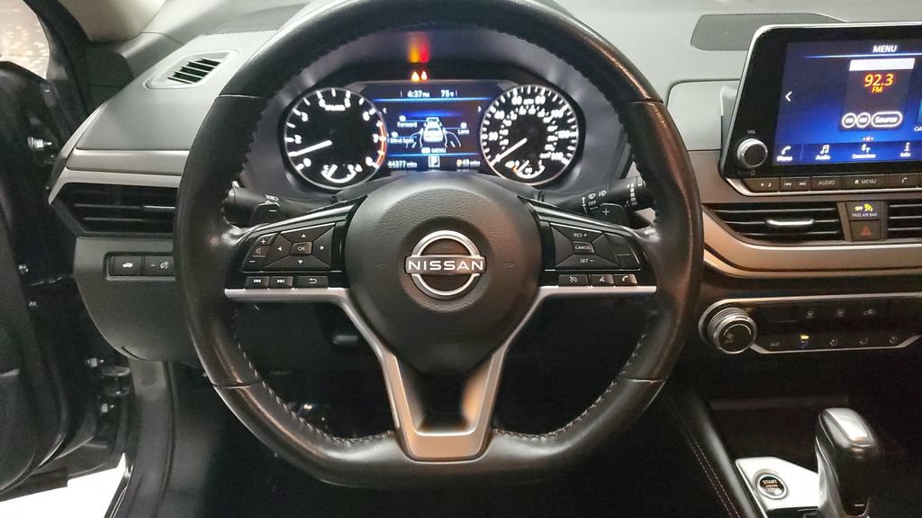 Used 2024 Nissan Altima 2.5 SR FWD image 28