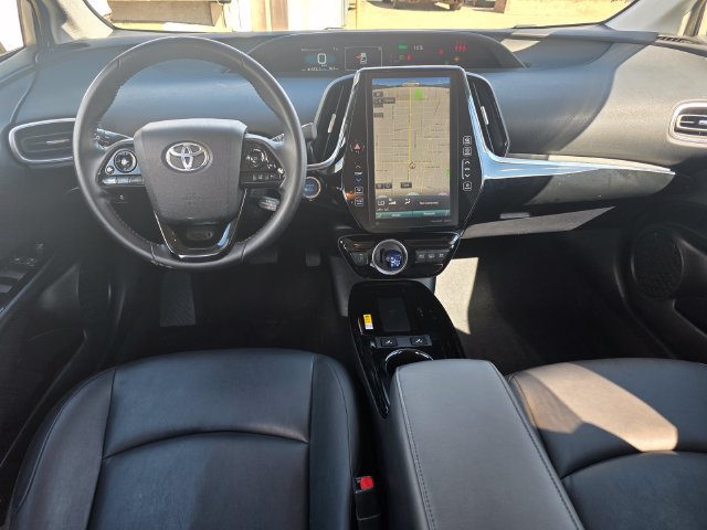 Used 2021 Toyota Prius Prime XLE w/ Carpet Mat Package (TMS) FWD image 12