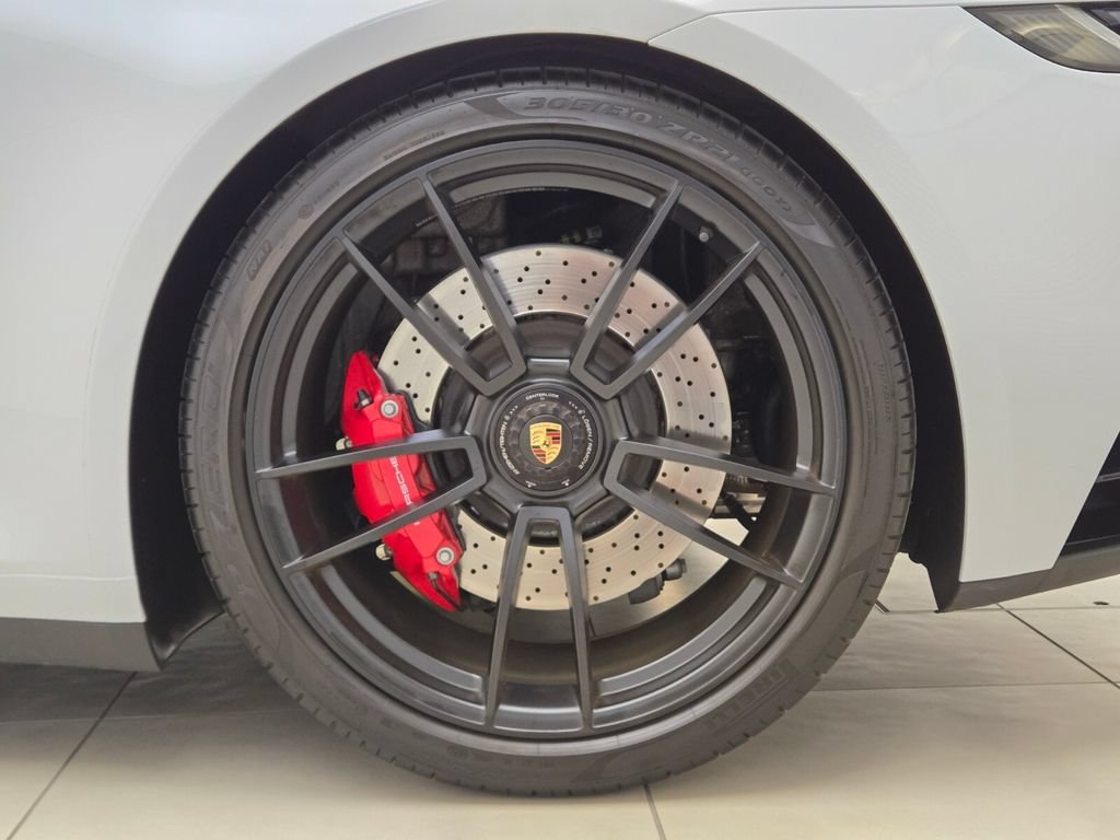 Used 2024 Porsche 911 Carrera GTS w/ Premium Package RWD image 15