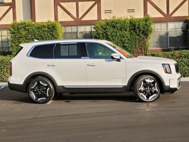 Used 2025 Kia Telluride EX image 4