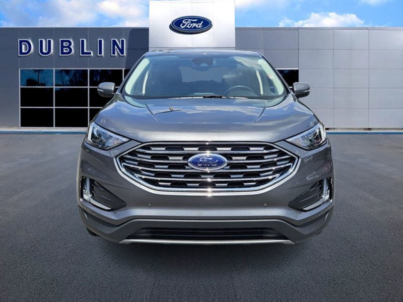 Used 2024 Ford Edge Titanium image 2