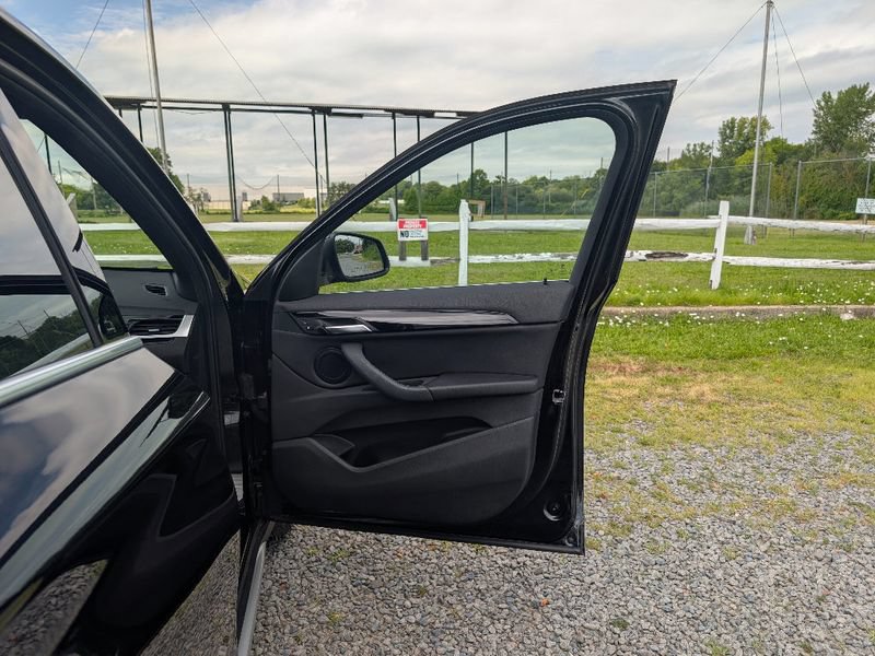 Used 2019 BMW X1 sDrive28i FWD image 13