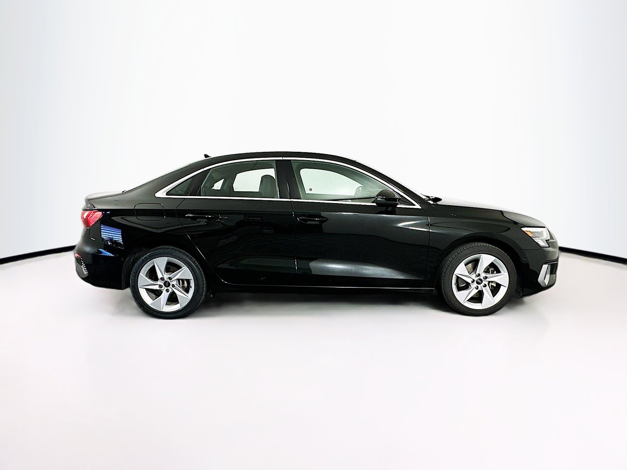 Used 2024 Audi A3 2.0T Premium image 10