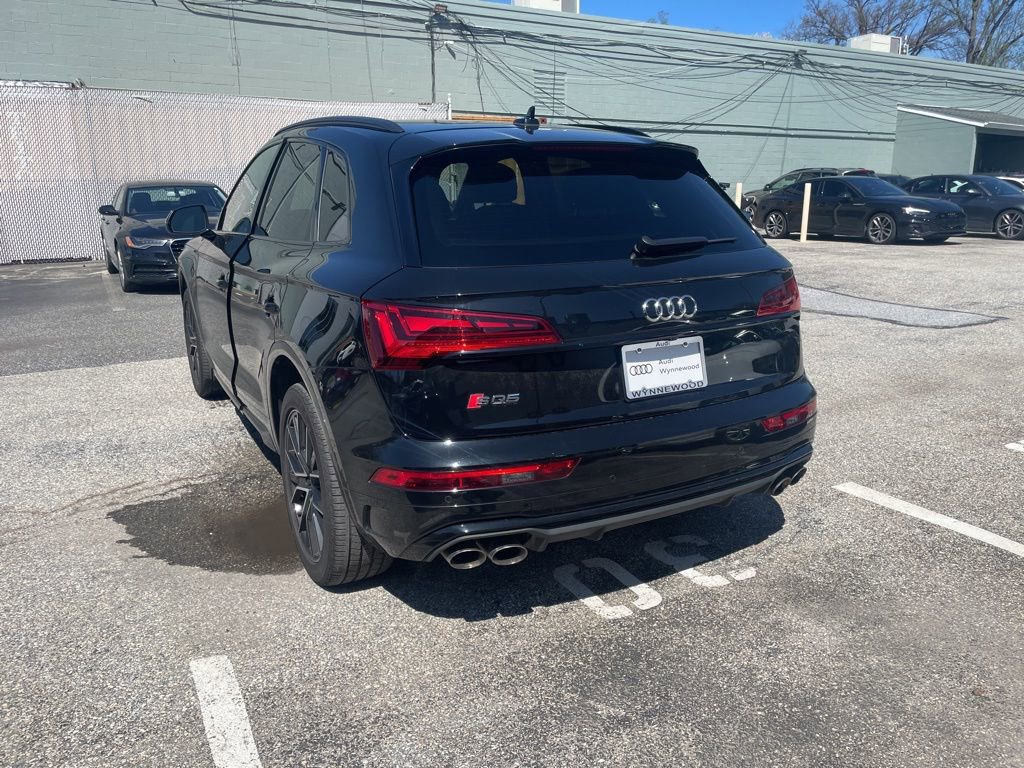 Certified 2023 Audi SQ5 Premium Plus w/ Premium Plus Package image 4