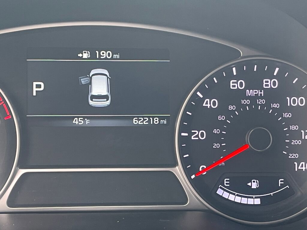 Used 2017 Kia Soul ! w/ Tech Package FWD image 17