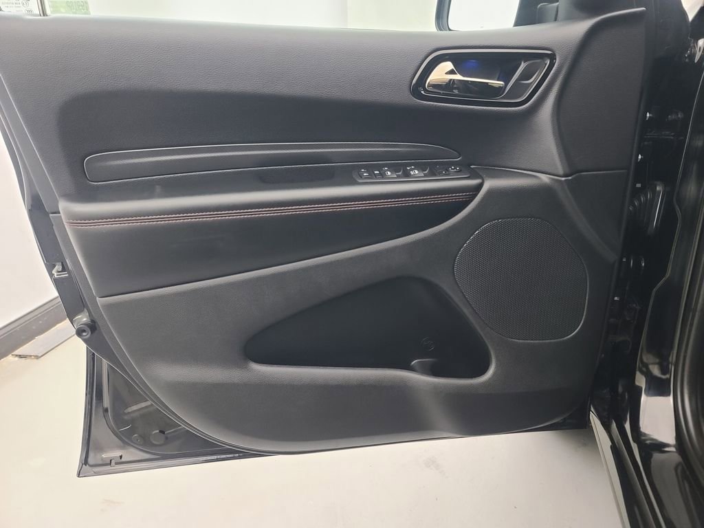 Used 2025 Dodge Durango GT image 24