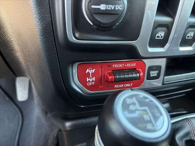 Used 2018 Jeep Wrangler Rubicon w/ Cold Weather Group image 18