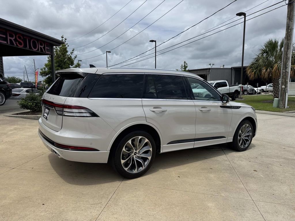 Used 2023 Lincoln Aviator Grand Touring w/ Equipment Group 301A AWD/4WD image 9