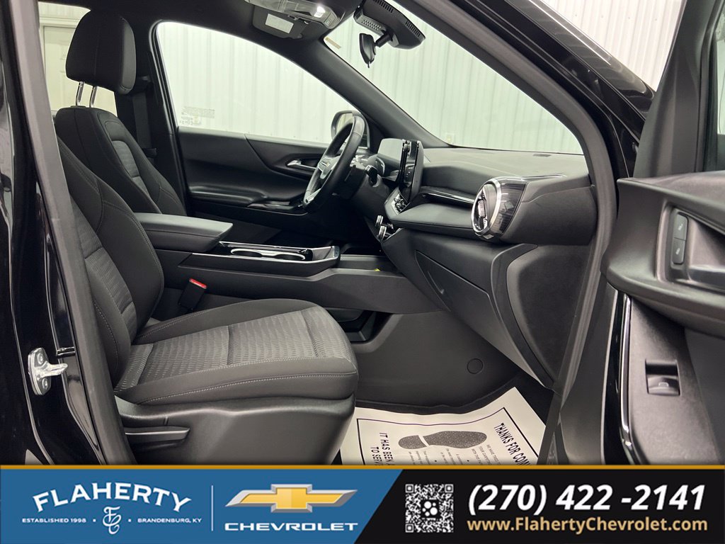 Used 2025 Chevrolet Equinox LT FWD image 15