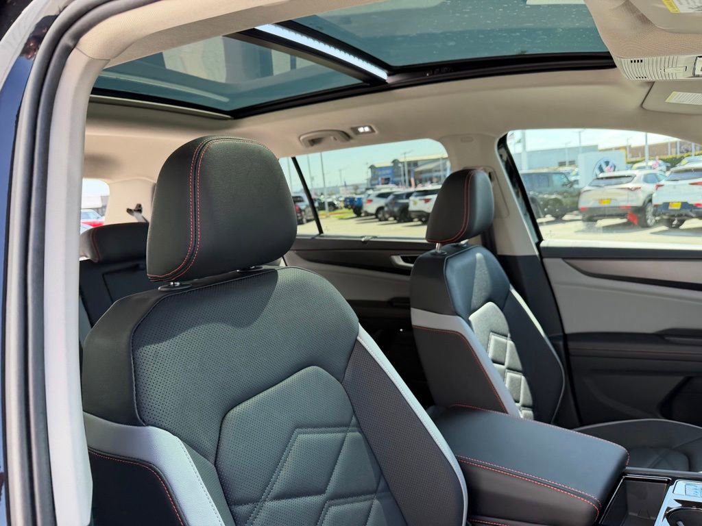 New 2026 Volkswagen Atlas Peak Edition AWD/4WD image 23