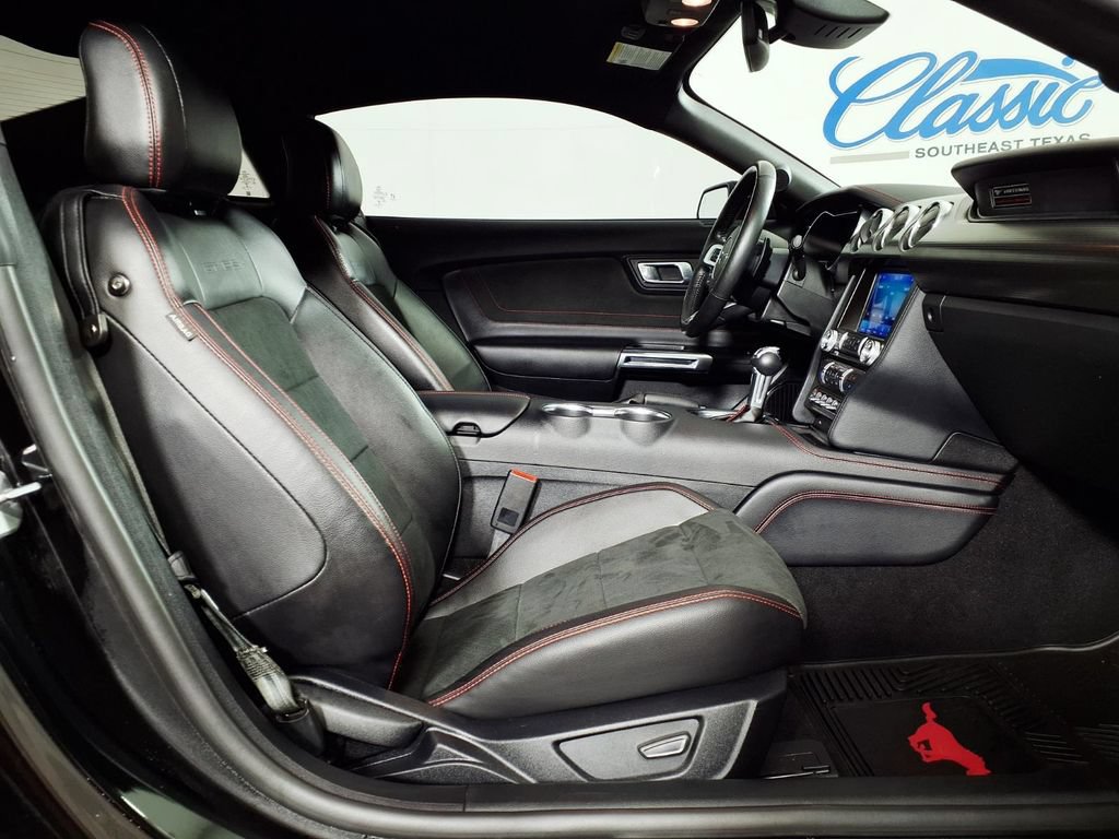 Used 2020 Ford Mustang GT Premium w/ Equipment Group 401A RWD image 12