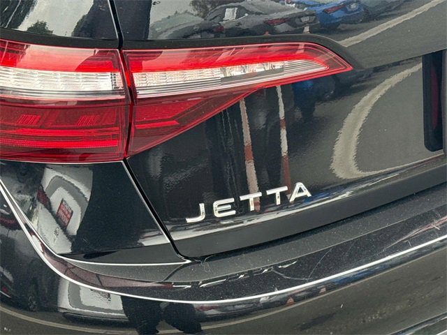 Used 2024 Volkswagen Jetta SE image 6