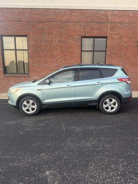Used 2013 Ford Escape SE FWD image 2