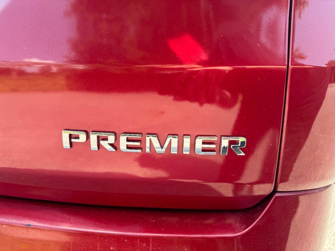 Used 2019 Chevrolet Traverse Premier w/ LPO, Floor Liner Package AWD/4WD image 32