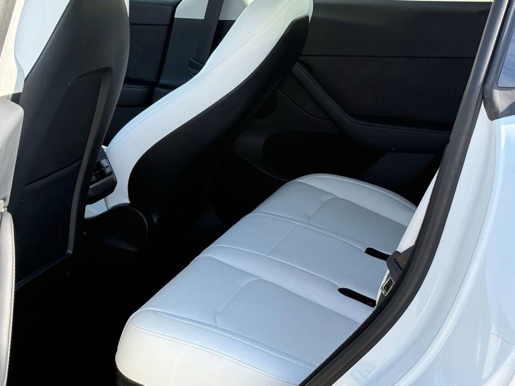 Used 2023 Tesla Model Y Long Range image 7