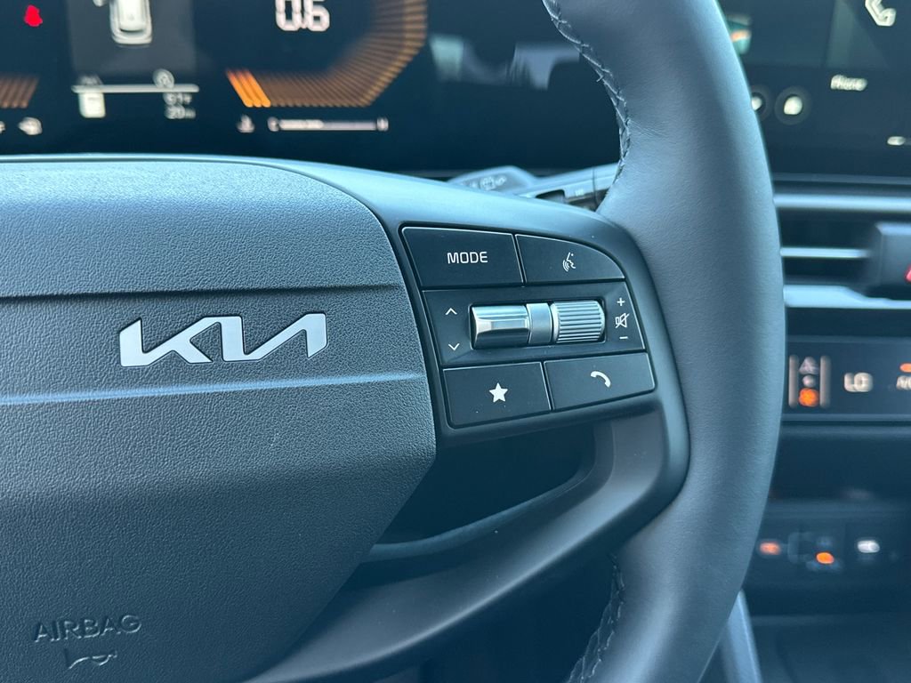New 2026 Kia Sportage EX image 25