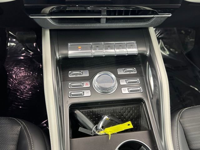 Certified 2025 Lincoln Nautilus Reserve AWD/4WD image 18