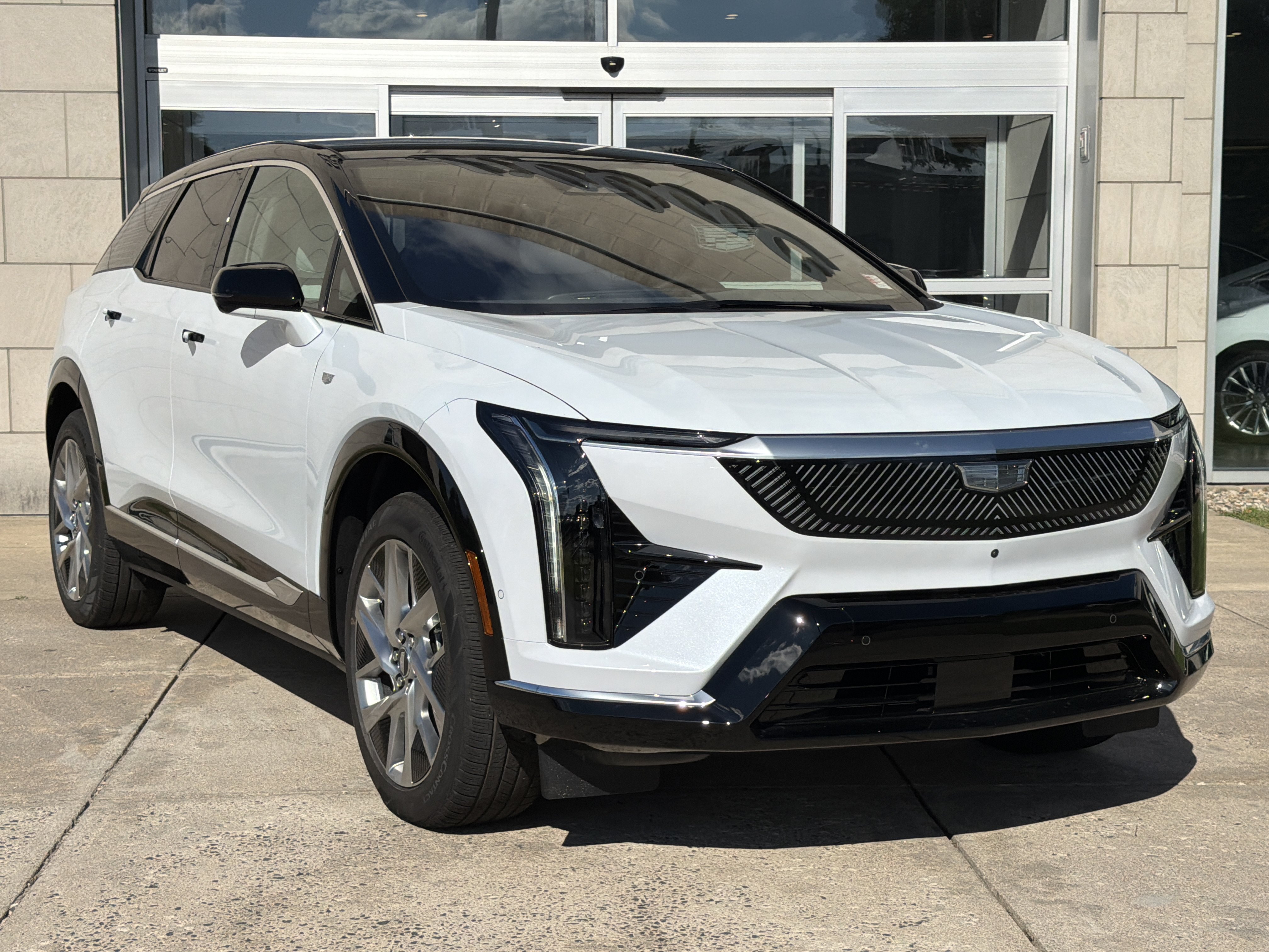 New 2027 Cadillac Optiq Premium Luxury w/ LPO, Floor Liner Package AWD/4WD image 2