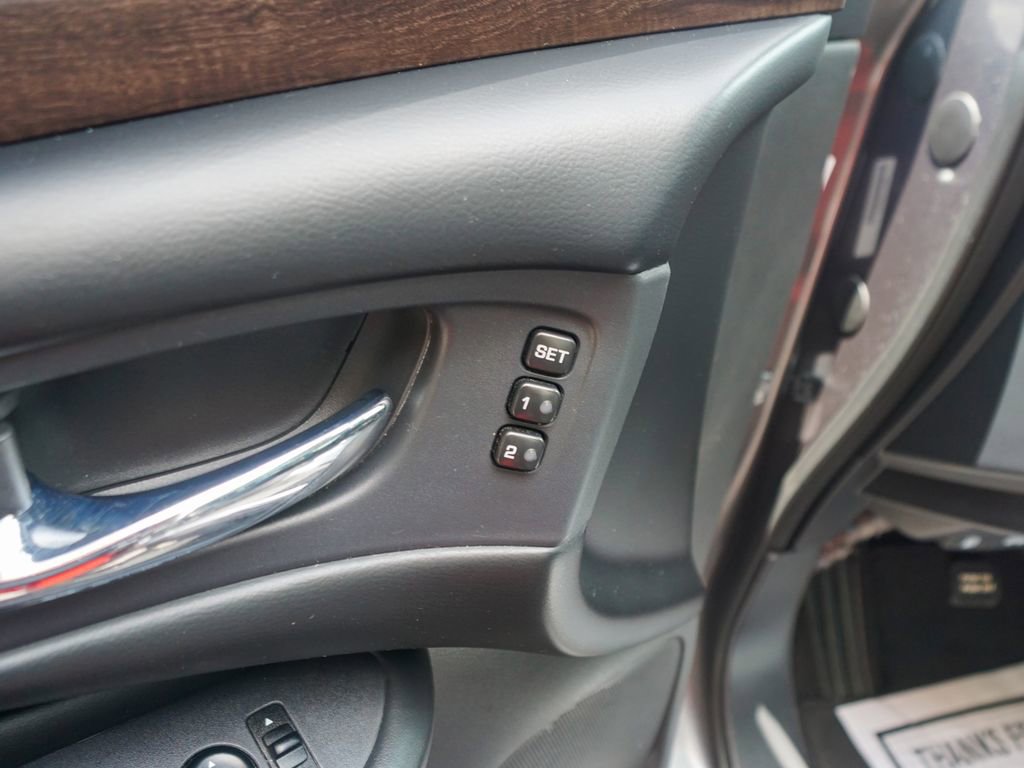 Used 2019 Nissan Murano Platinum w/ Cargo Package image 18