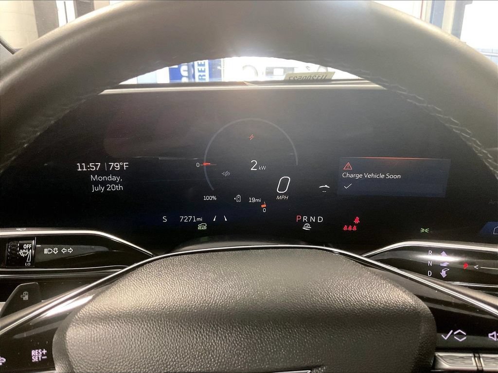 Used 2024 Cadillac Lyriq Tech w/ Driver Assist Package AWD/4WD image 25