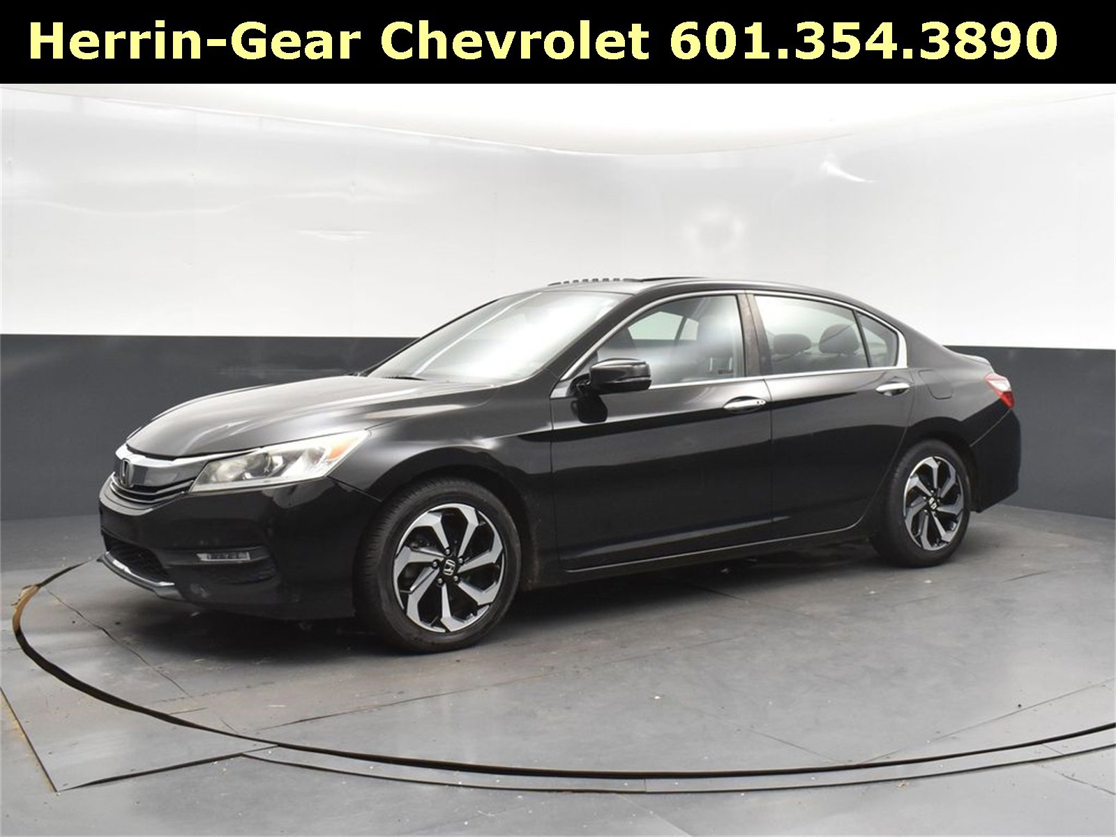 Used 2017 Honda Accord EX-L image 3