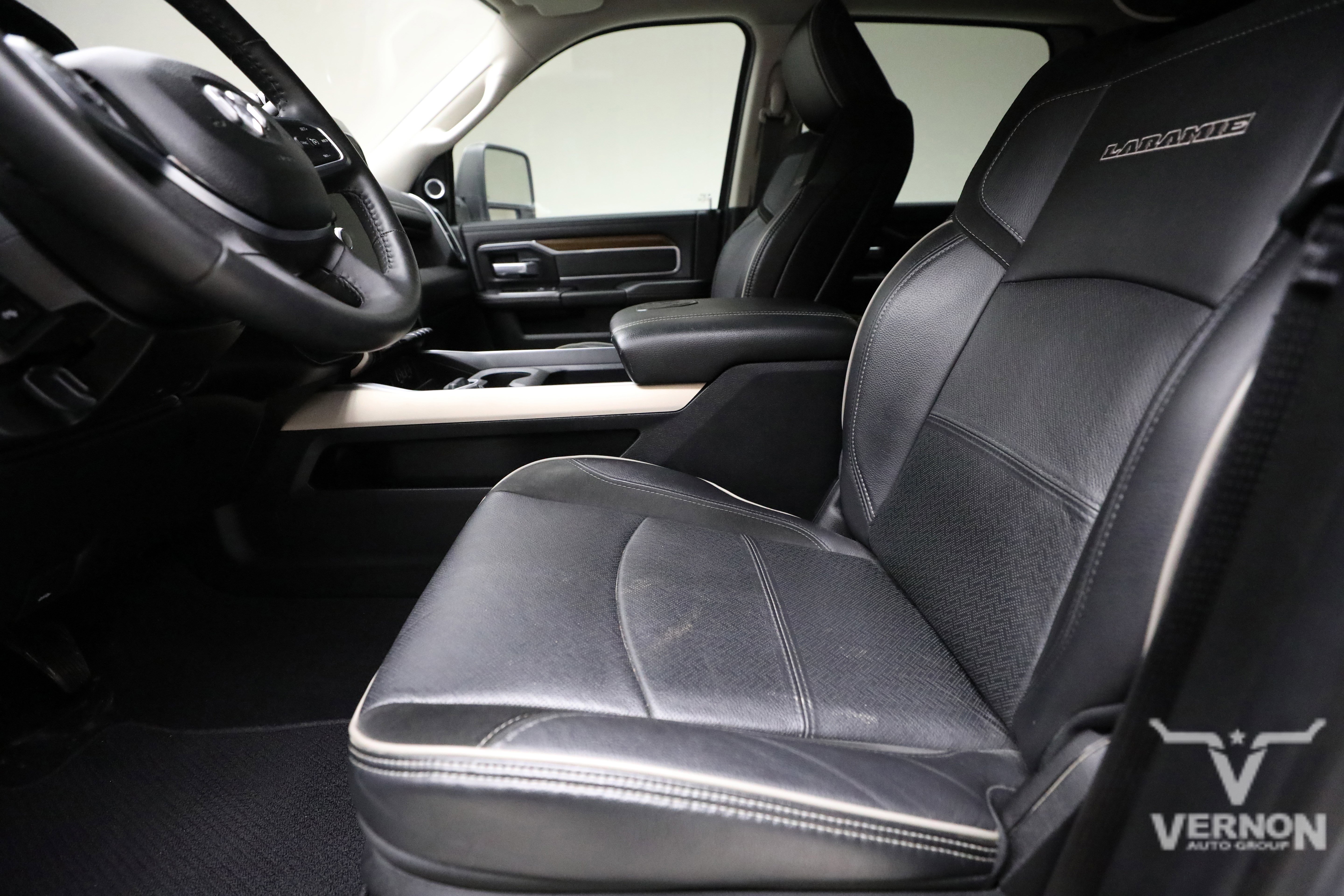 Used 2024 RAM 3500 Laramie AWD/4WD image 10