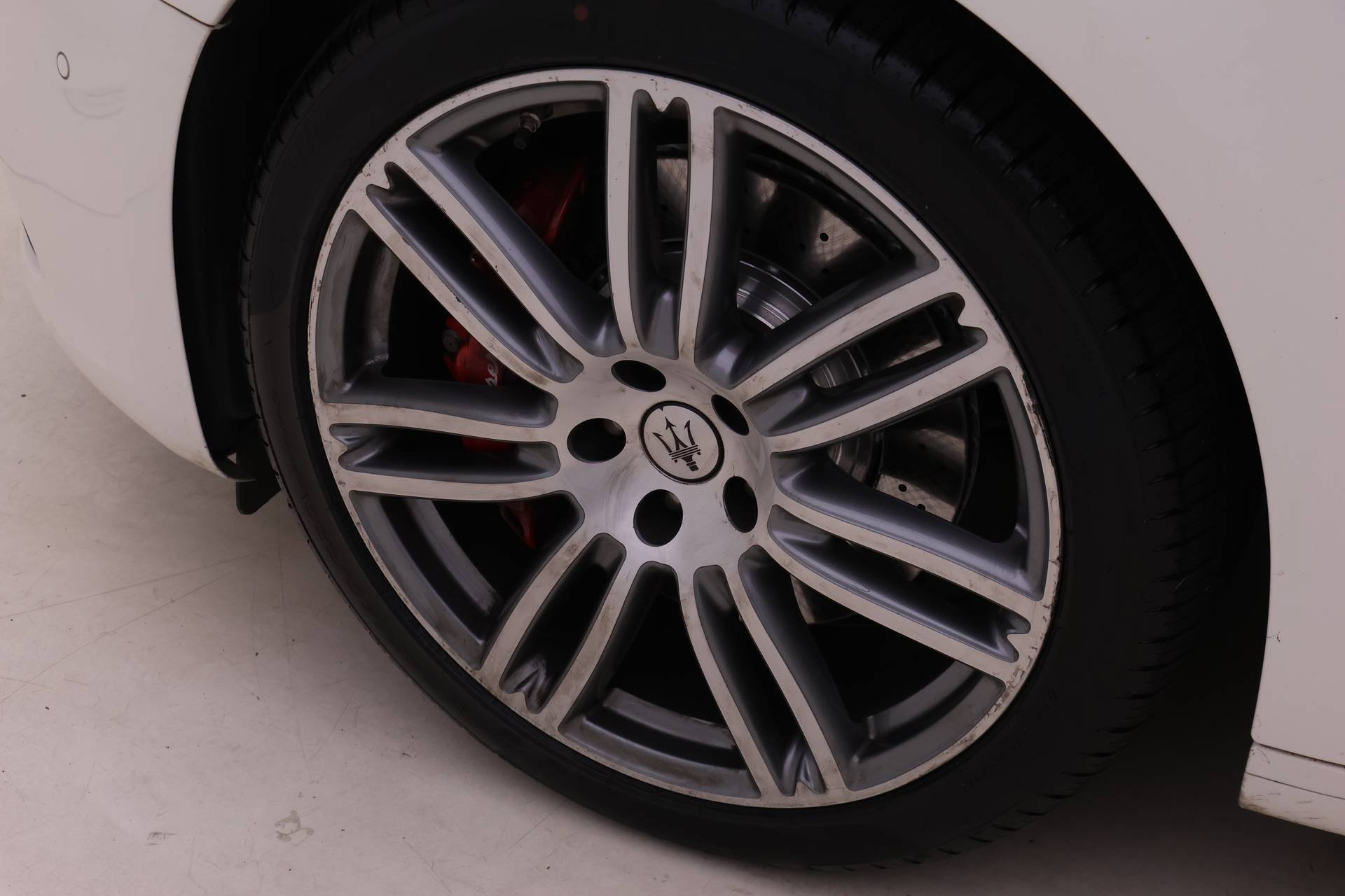 Used 2022 Maserati Ghibli Modena Q4 image 9