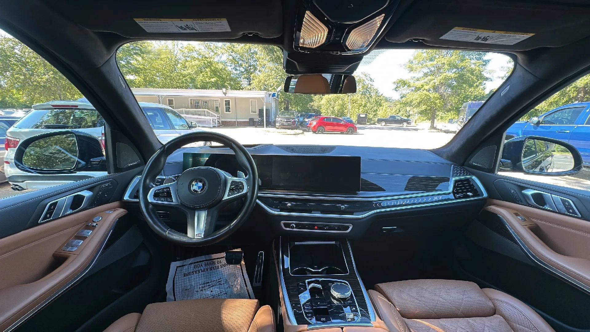 Used 2024 BMW X7 xDrive40i w/ M Sport Package AWD/4WD image 13