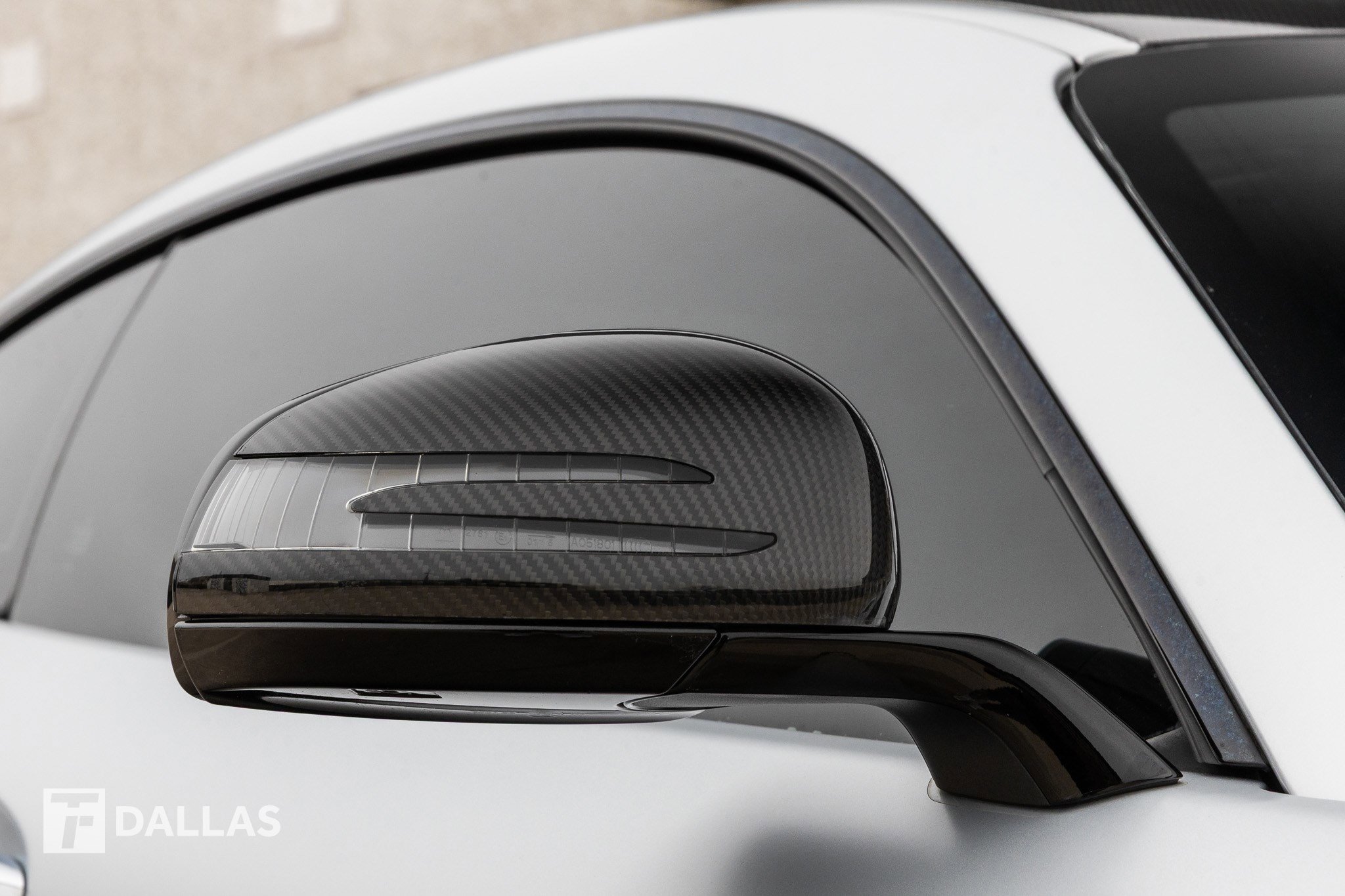 Used 2018 Mercedes-Benz AMG GT R image 24