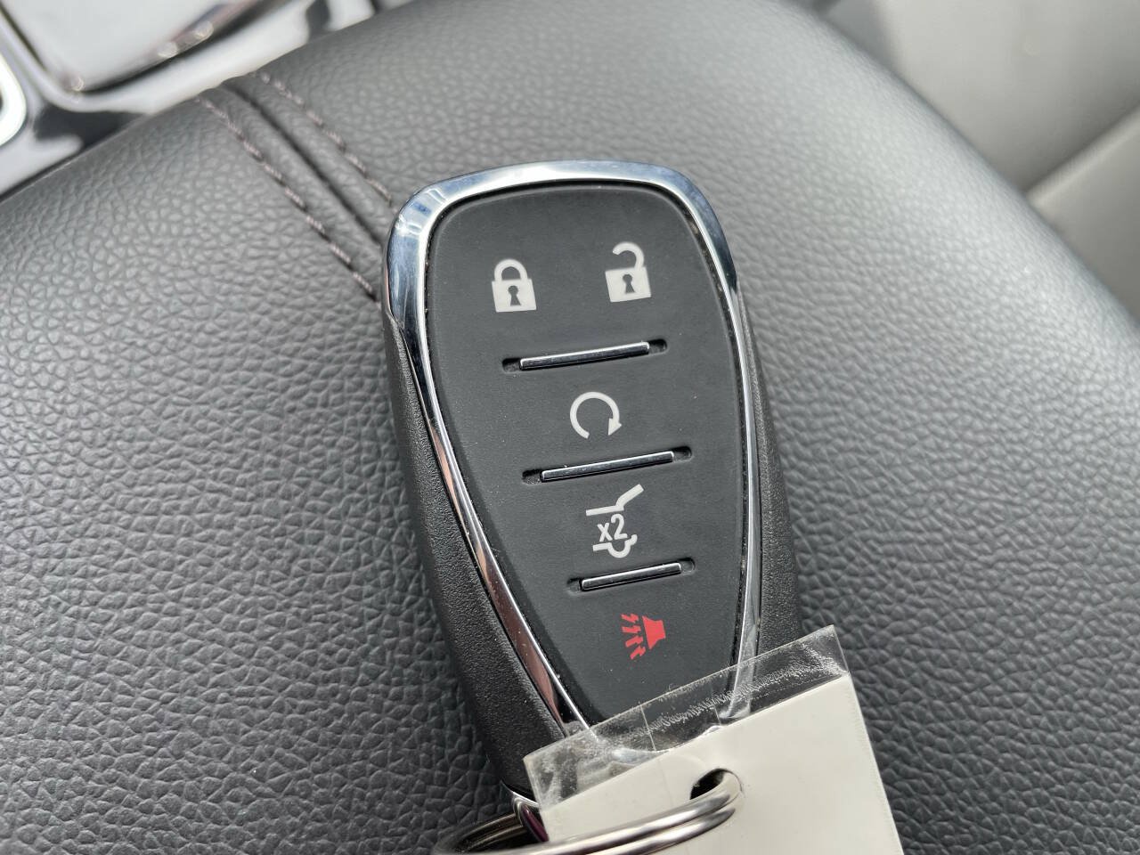 Used 2024 Chevrolet Equinox Premier AWD/4WD image 28