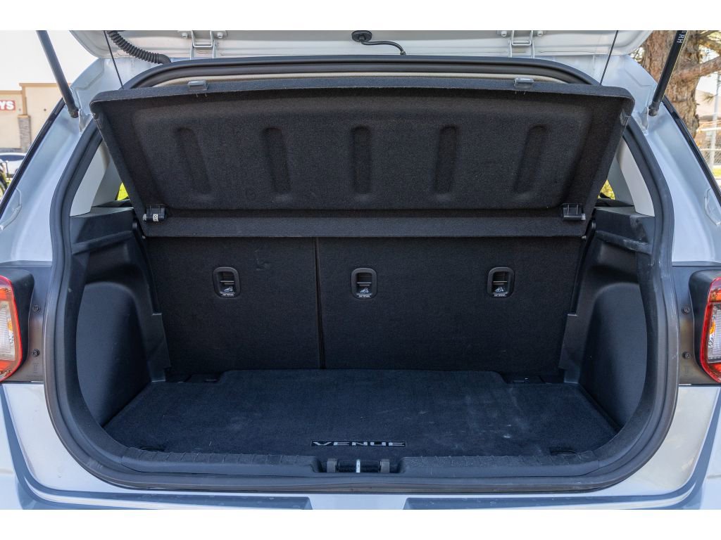 Used 2021 Hyundai Venue SEL w/ Cargo Package image 14