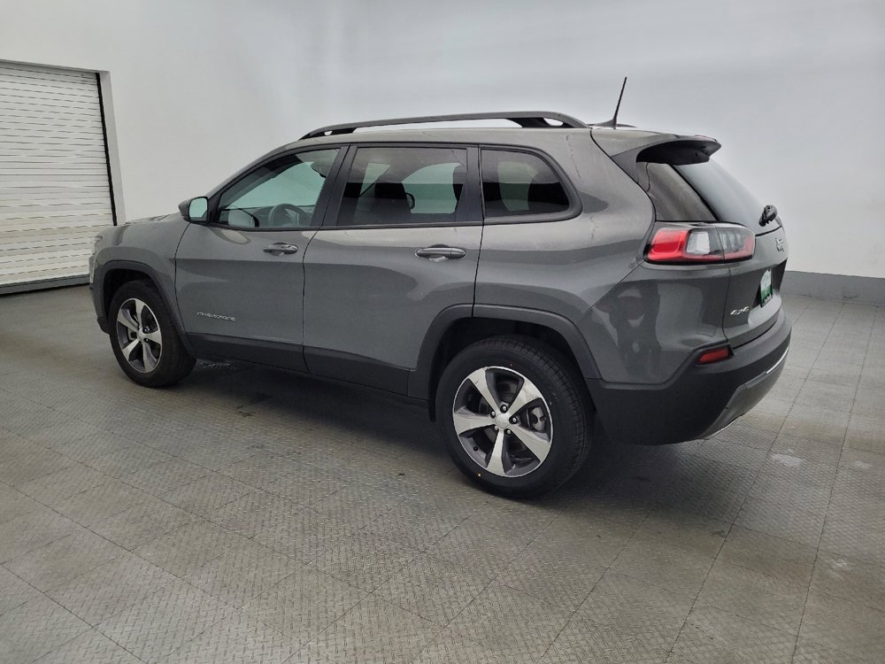 Used 2022 Jeep Cherokee Limited image 3