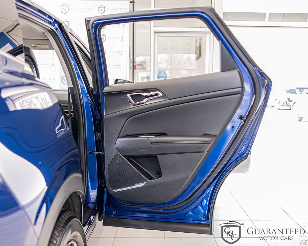 Used 2023 Kia Sportage EX FWD image 37