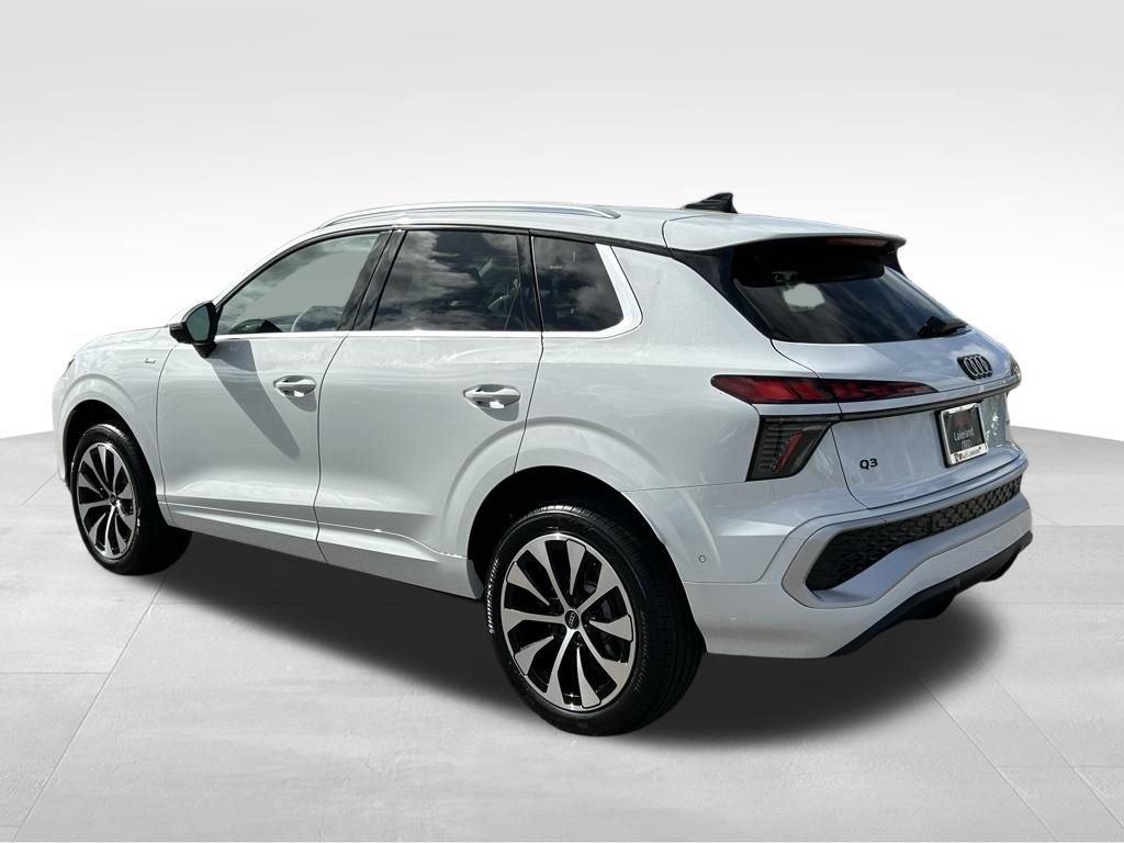 New 2026 Audi Q3 quattro 2.0T image 3