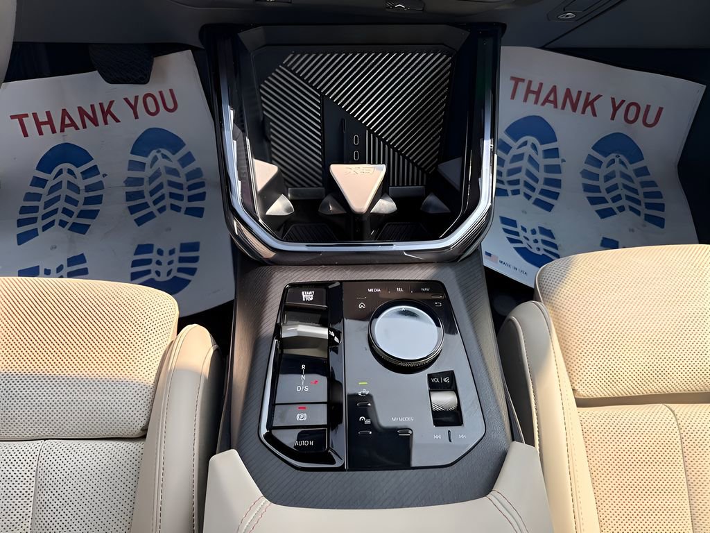 Used 2025 BMW X3 xDrive30i w/ Convenience Package image 16