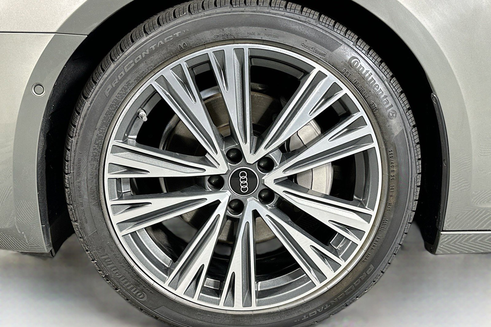 Used 2023 Audi A6 Premium Plus w/ Premium Plus Package image 11