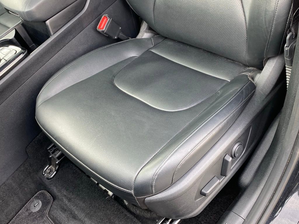 Used 2025 Kia Sportage EX w/ Premium Package image 27