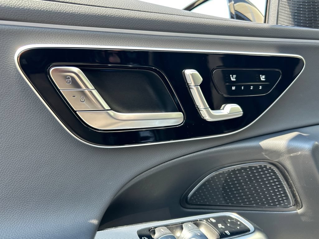 New 2026 Mercedes-Benz E 350 4MATIC Sedan image 11