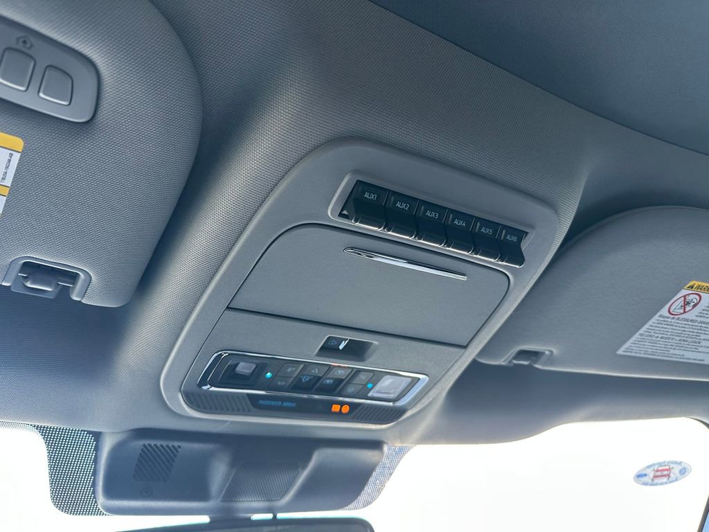 New 2026 Ford F250 Lariat w/ Black Appearance Package image 74